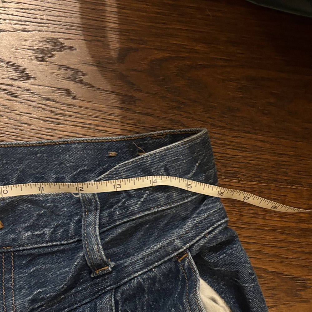 Madewell Relaxed Fit Men's Jeans in Dark Blue - Picture 5 of 6